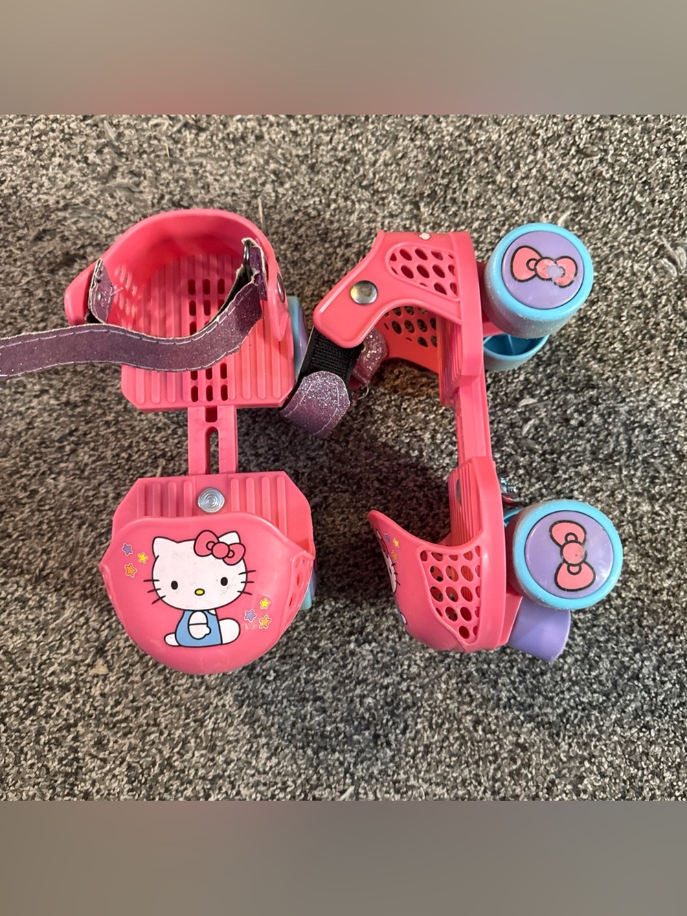 Sanrio Hello Kitty Kids Adjustable Plastic Roller Skates Pink w/ Blue
